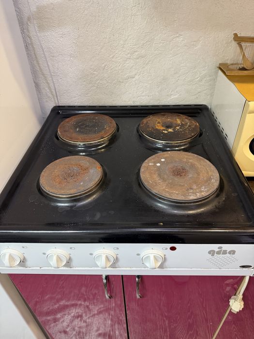 Плита 4 комфорка