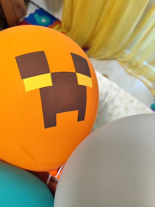 Картонена торта, Декорация за рожден ден Майнкрафт