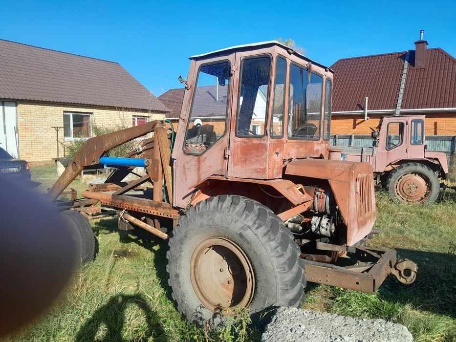 Продам трактор Т16