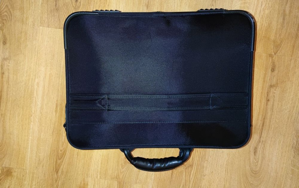 Geanta office laptop stil diplomat