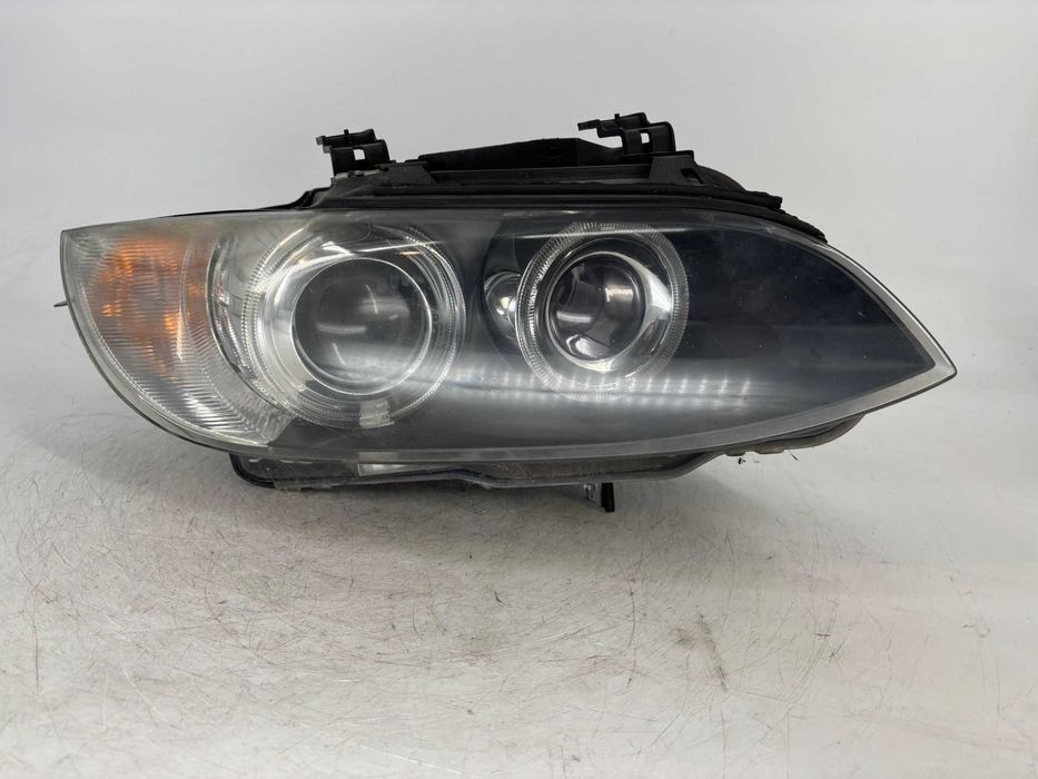 Far dreapta cu xenon Bmw seria 3 E92 coupe