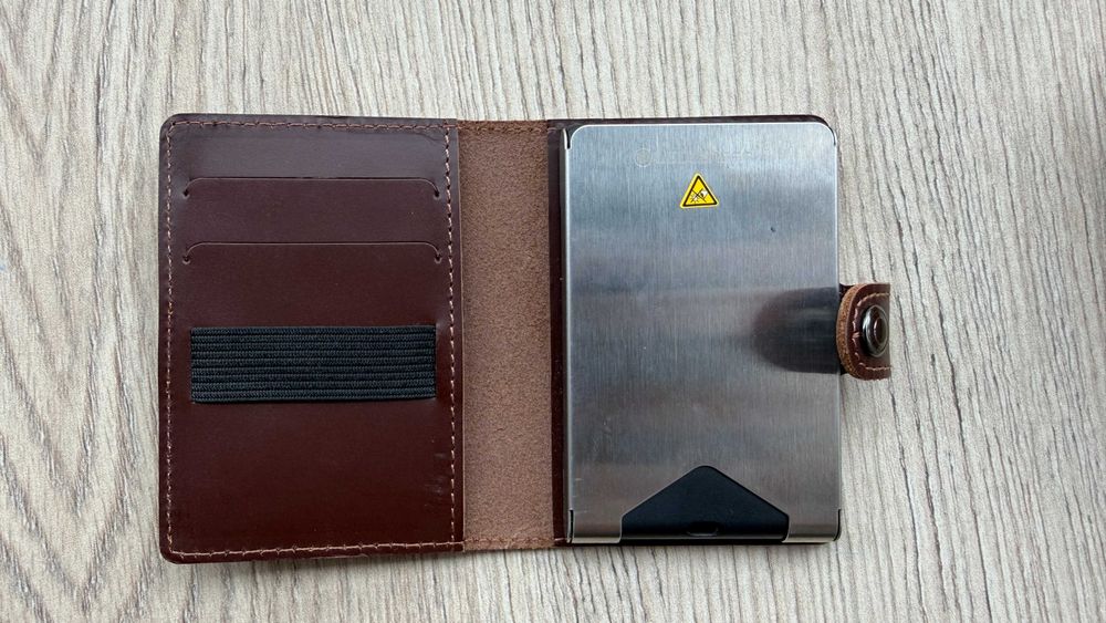 Portofel Ledlenser Lite Wallet cu Lanternă LED - Piele Naturală - Nou