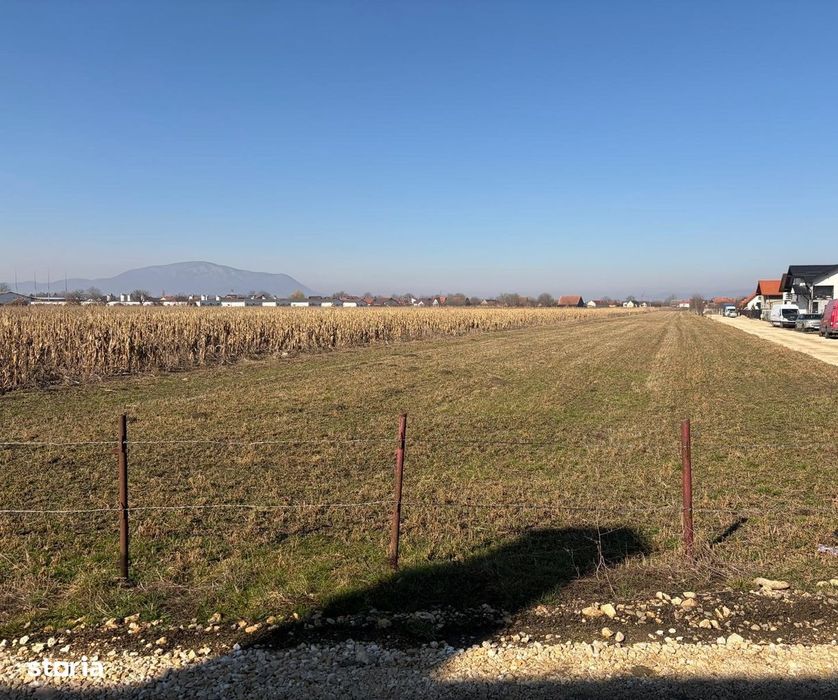 S.C. Vimak Imobiliare vinde teren intravilan Stupini