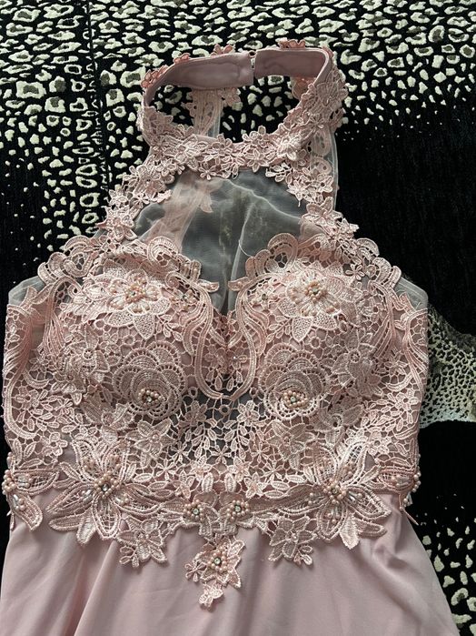 Официални рокли къса и дълга