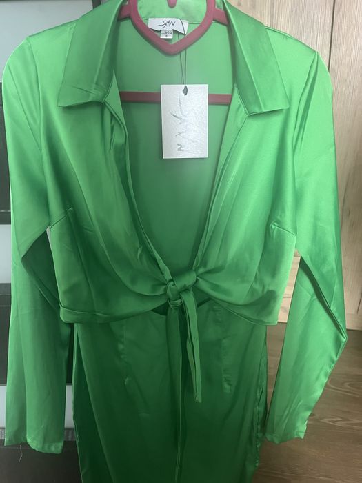 Сатенена рокля S размер