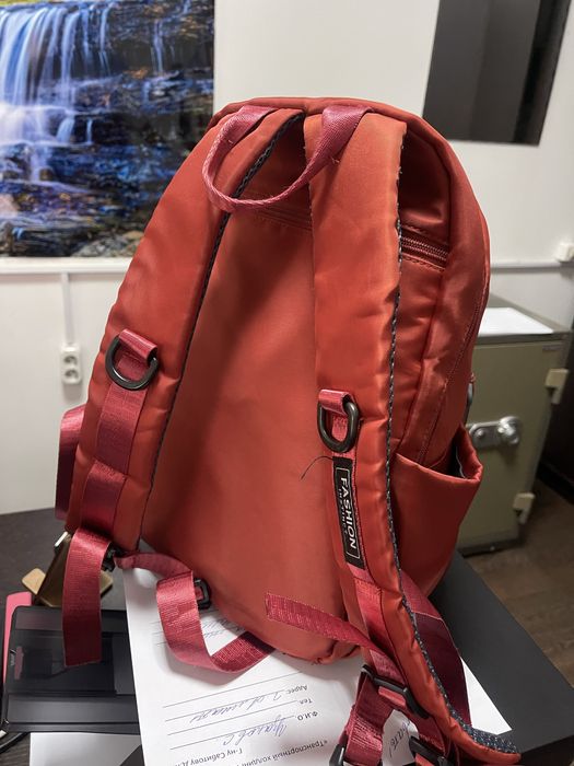 Продам рюкзак в отличном состоянии.