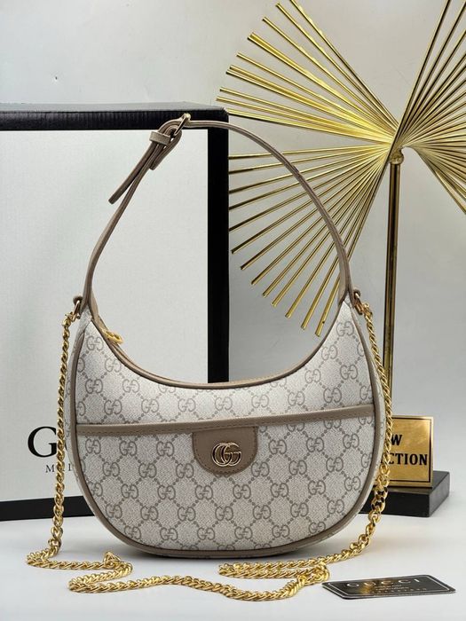 Geanta Gucci Noua !!! Dimensiuni 25/15 !!!