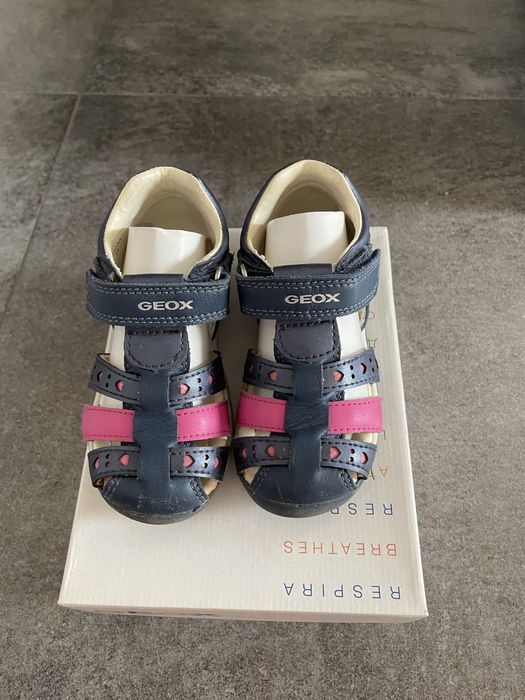 Детски сандалки Geox