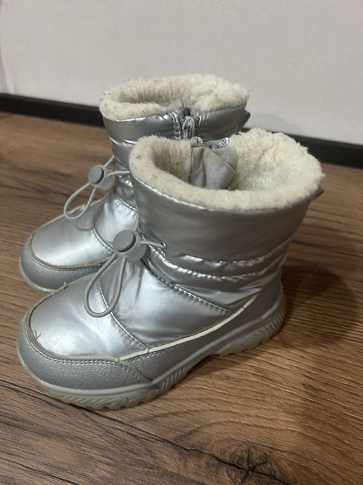 Сапоги для девочки 3-4 года