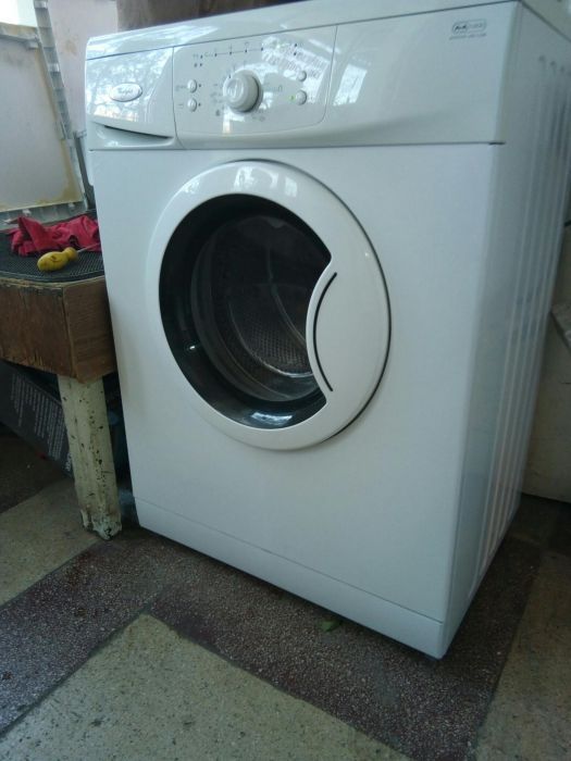 Masina de spalat rufe WHIRLPOOL clasa A+ primim BuyBack la schimb