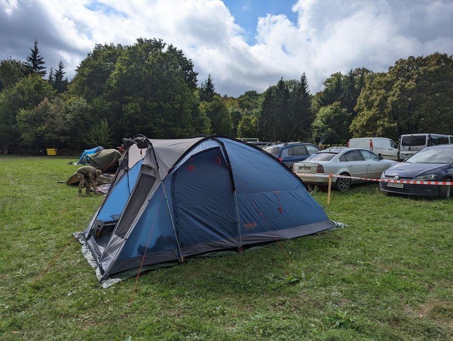 Vand cort pinguin nimbus 3 persoane