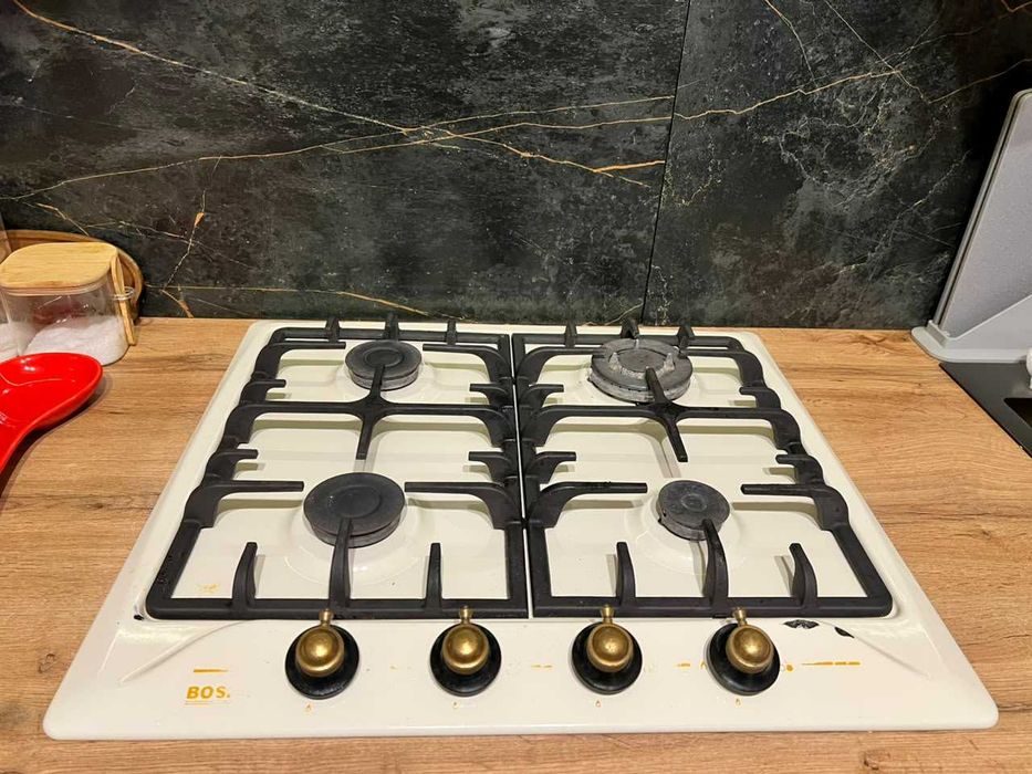 Духовой шкаф и газовая панель