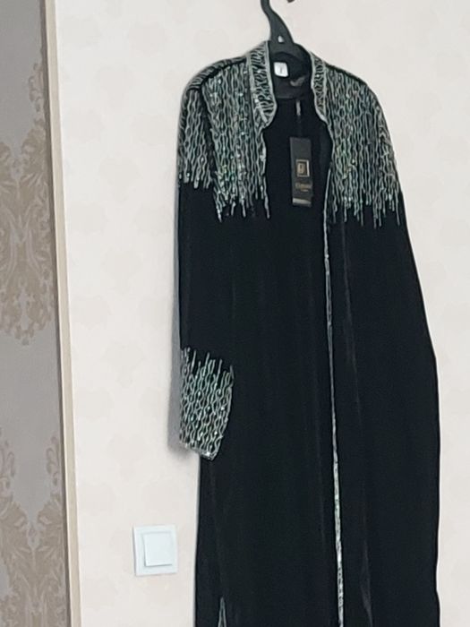 Продам чапан с платьем