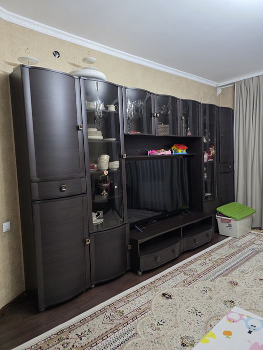 Продам Гарнитур в зал