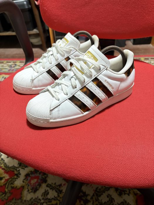 Adidasi Adidas Superstar 39 femei