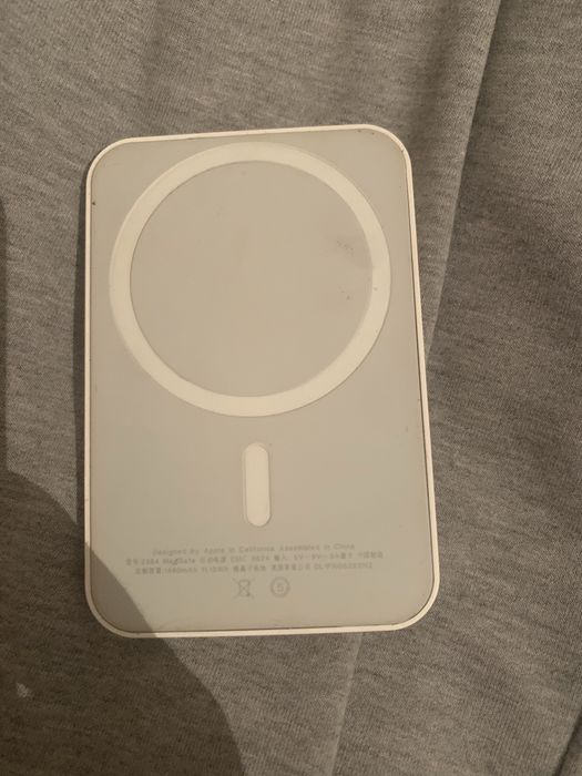 Apple MagSafe Battery Pack бу