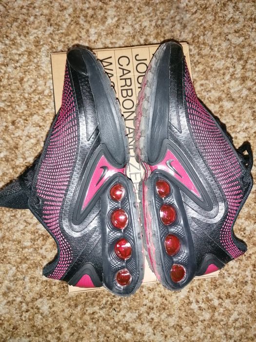 Уникален NIKE air