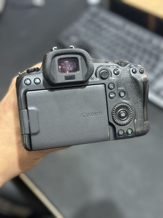 Canon r6 body sotiladi