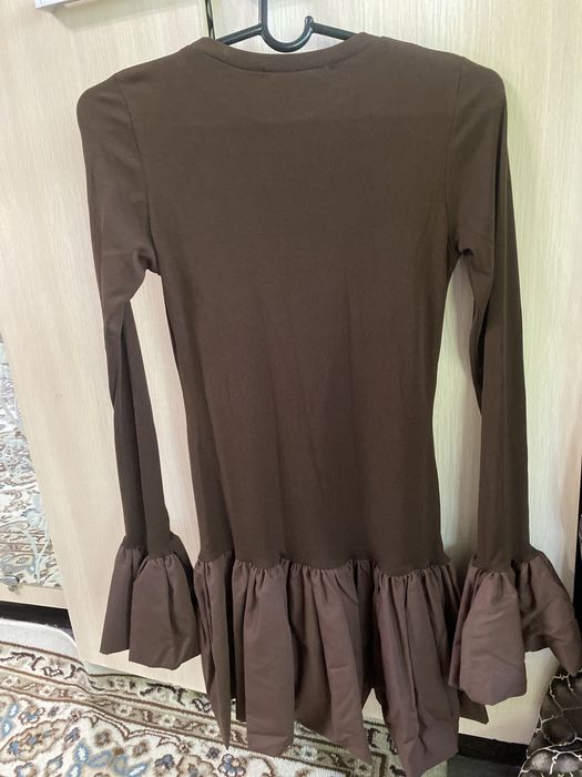 Коричневое платье