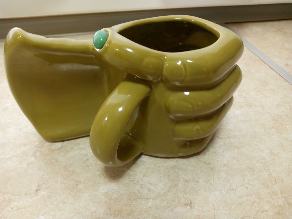 Кружка "Перчатка Таноса". Цена 30 тыс