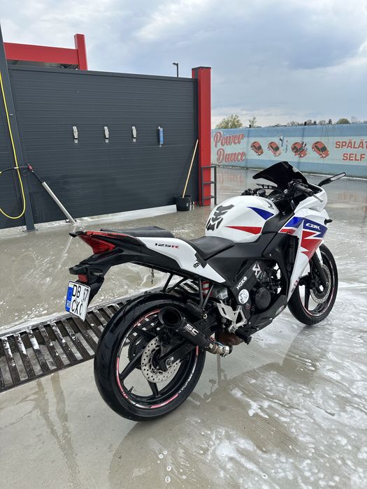 Vand Honda cbr 125r ( nu aprilia , yamaha , ktm )