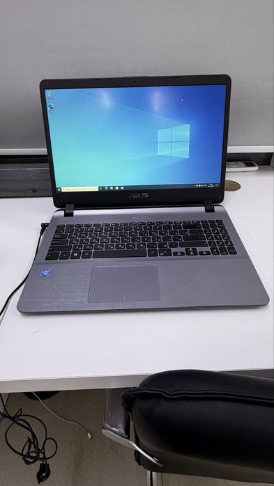 Ноутбук ASUS Celeron N4