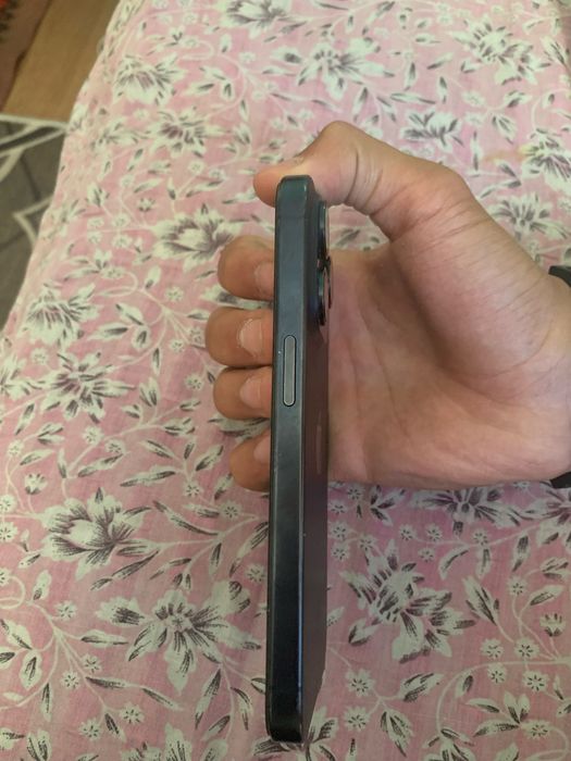 Vand iphone 15 pro urgent