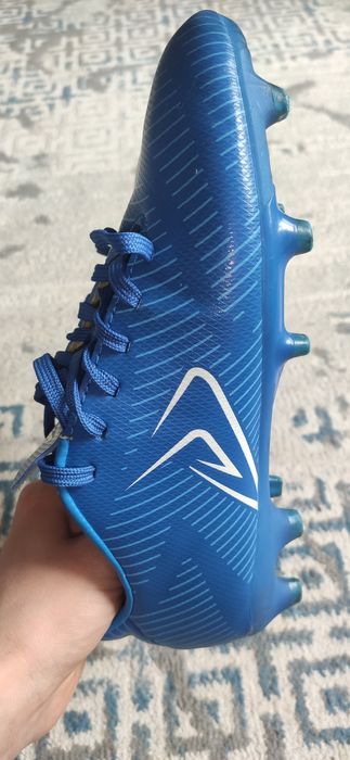 Футбольные бутсы demix