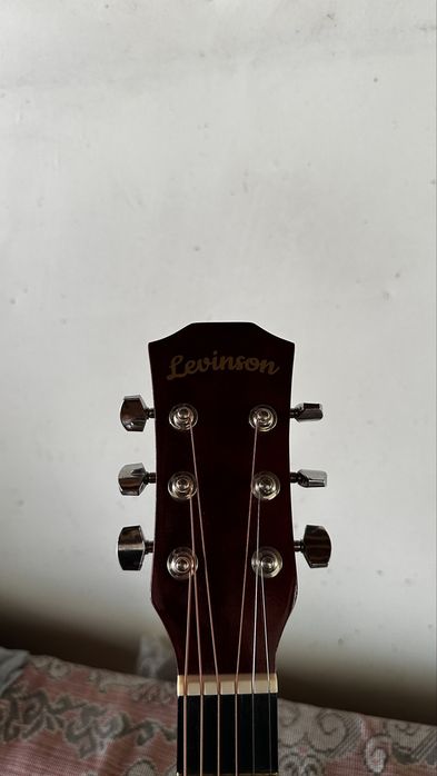 Гитара levinson акустическая