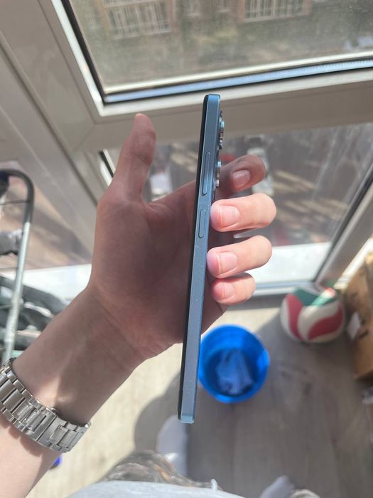 Продам POCO X5 PRO