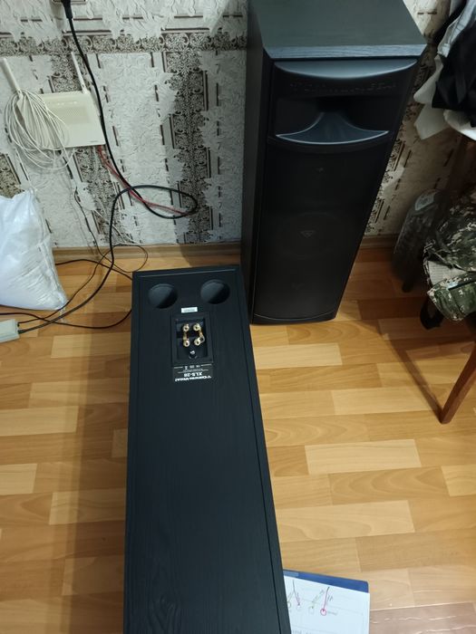 Колонки  Cerwin-Vega