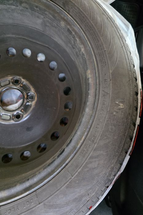 Set 4 jante cu anvelope