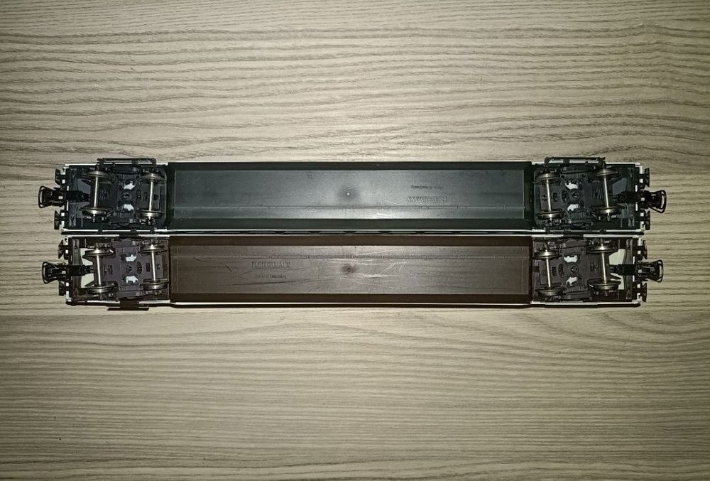 Fleischmann vagoane de călători etajate scara H0 

Preț pe bucata 250l