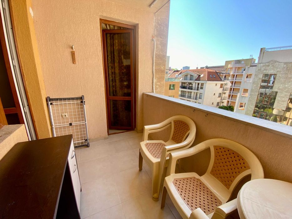 Продава се Двустаен апартамент в к.к. Слънчев бряг - 62 кв.м за 967 €/кв.м - Снимка #1