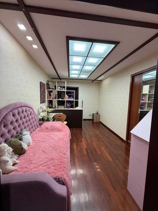 Центр, 4-х Комнатная квартира ЦУМ, 110-школа.