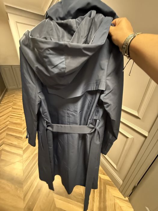 Чисто нов дамски шлифер с етикет