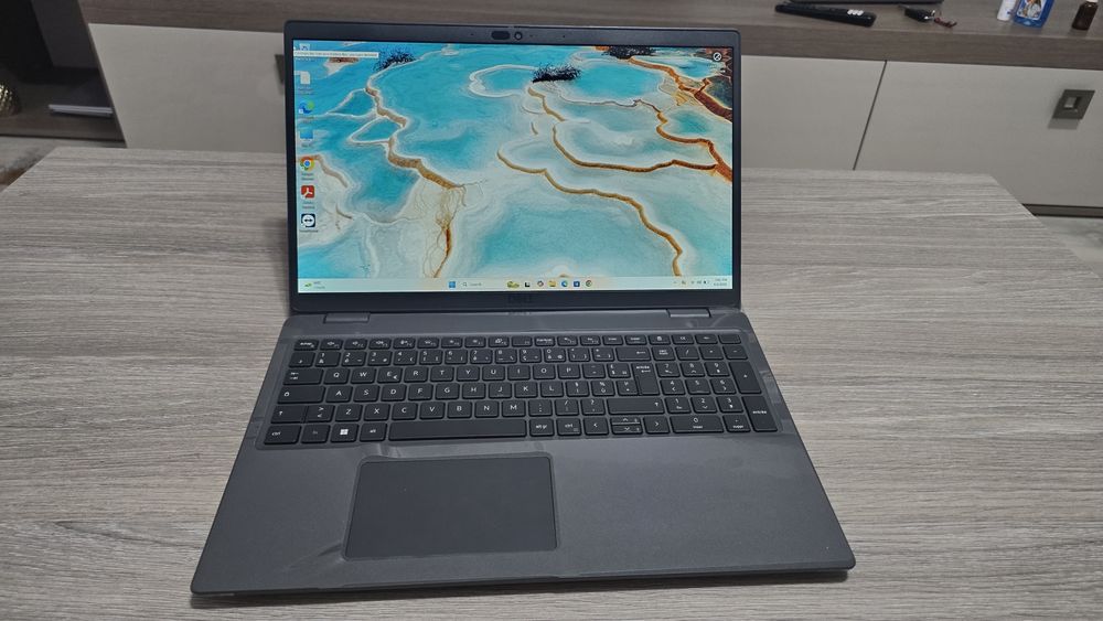 Laptop i5 gen13, 16Gb ,windows11Pro 15.6Fhd, 256 Gb ssd