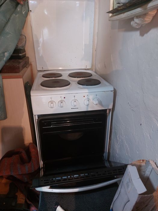 Продам плиту Hansa