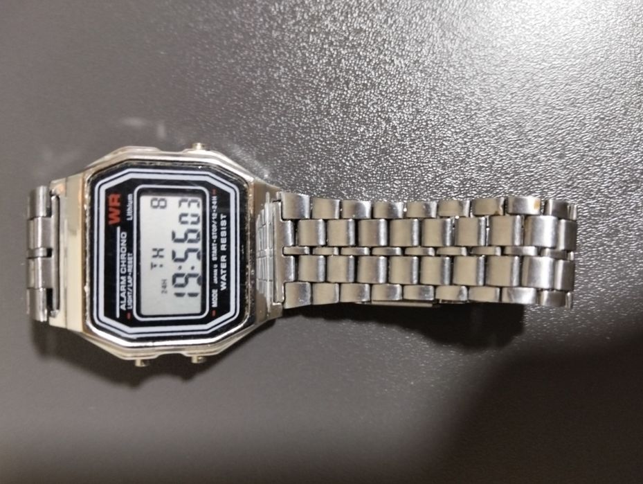 Часы наручные Электронные