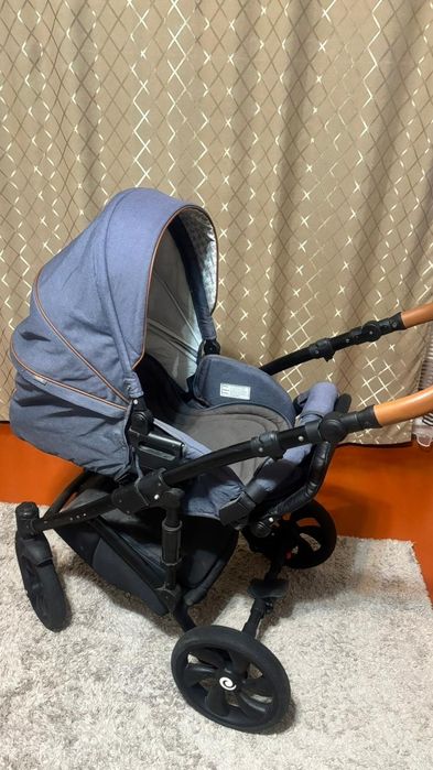 Продам коляску б у