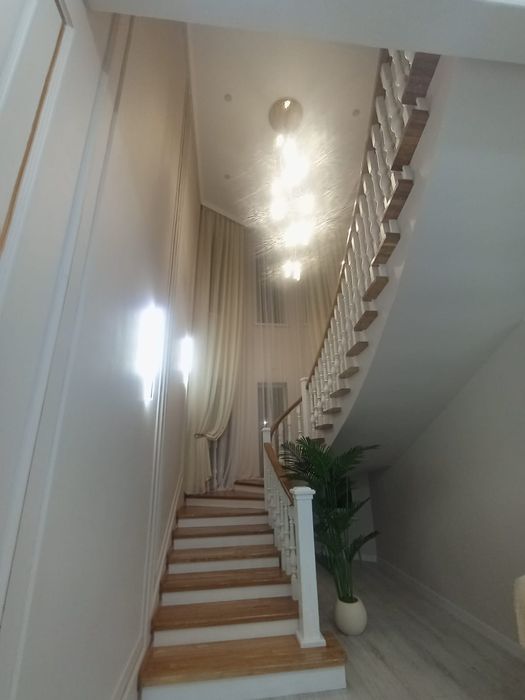 Продам дом 2 этаж