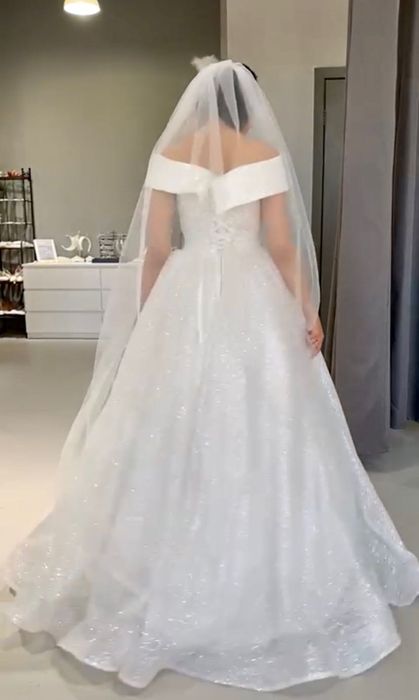 Свадебное платье