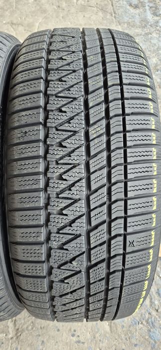 2 anvelope iarna ca noi Kumho 265/40/22,dot 2023.Pretul este pe bucata.