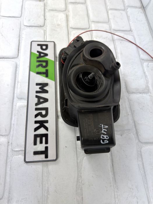 Капачка резервоар AUDI A4 B9 8W0809906