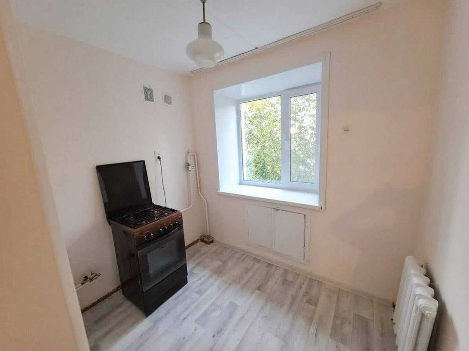 Продам 3-х комнатную в районе КЖБИ