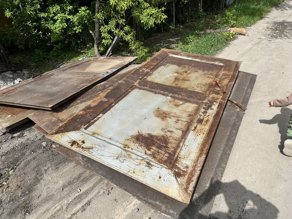Ворота в гараж 3х3