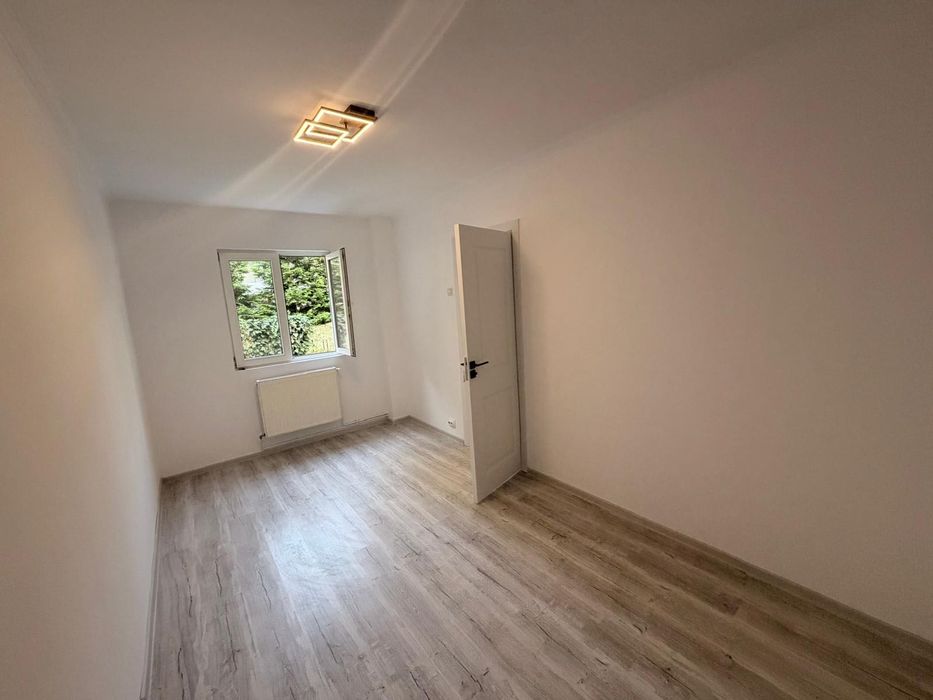 Apartament 2 camere-Banat- renovat complet Pitesti