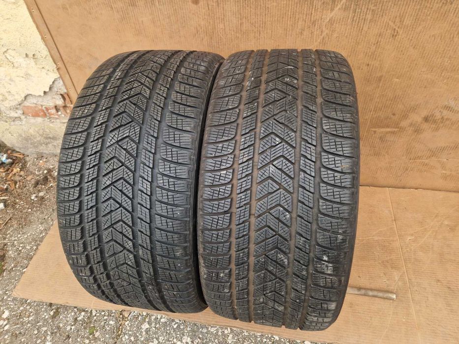 2 Pirelli R22 325/35
Зимни гуми 
DOT3419