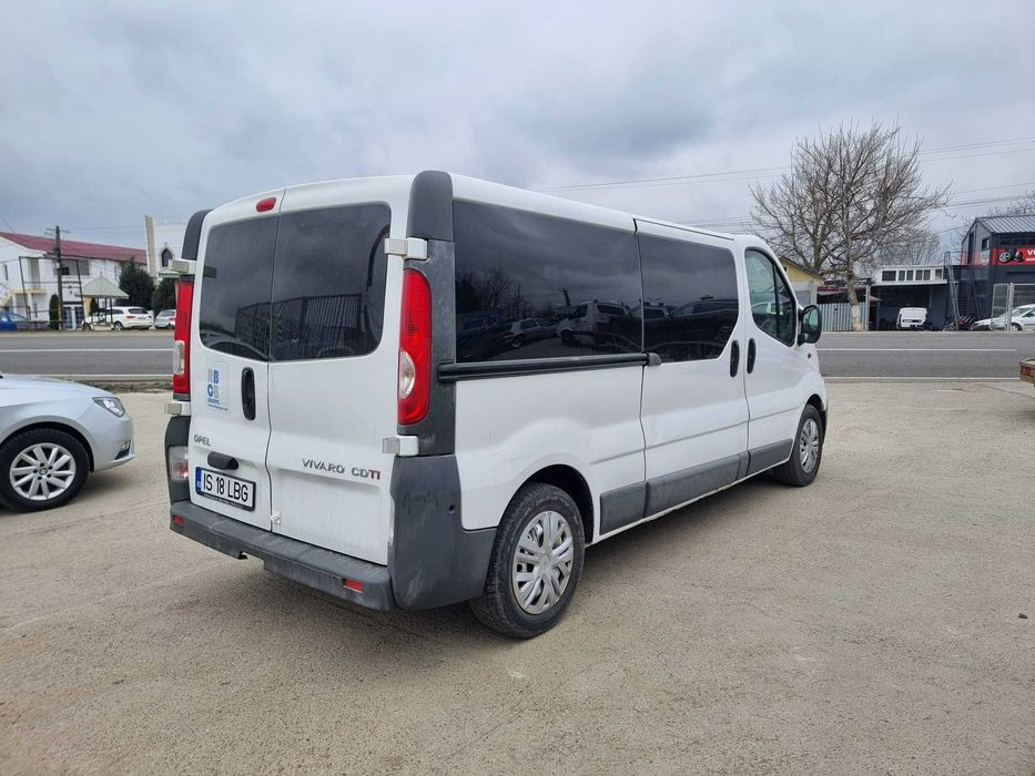 OPEL VIVARO 8+1 // 2.0 DIESEL 114cp // 2013 // RATE FIXE//AVANS ZERO