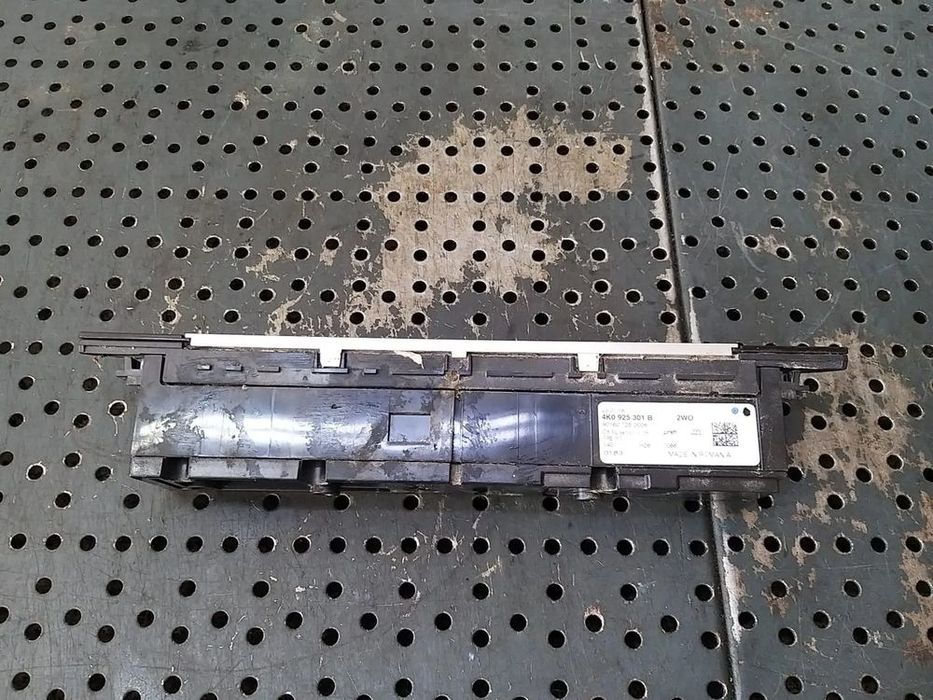 Butoane touch esp avarii incalzire parbriz luneta audi a6 c8 4k 4k0925301b